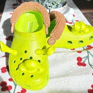 New DreamWorks Shrek x Crocs Classic Clog (Men's 6 / Women's 8) NWOT